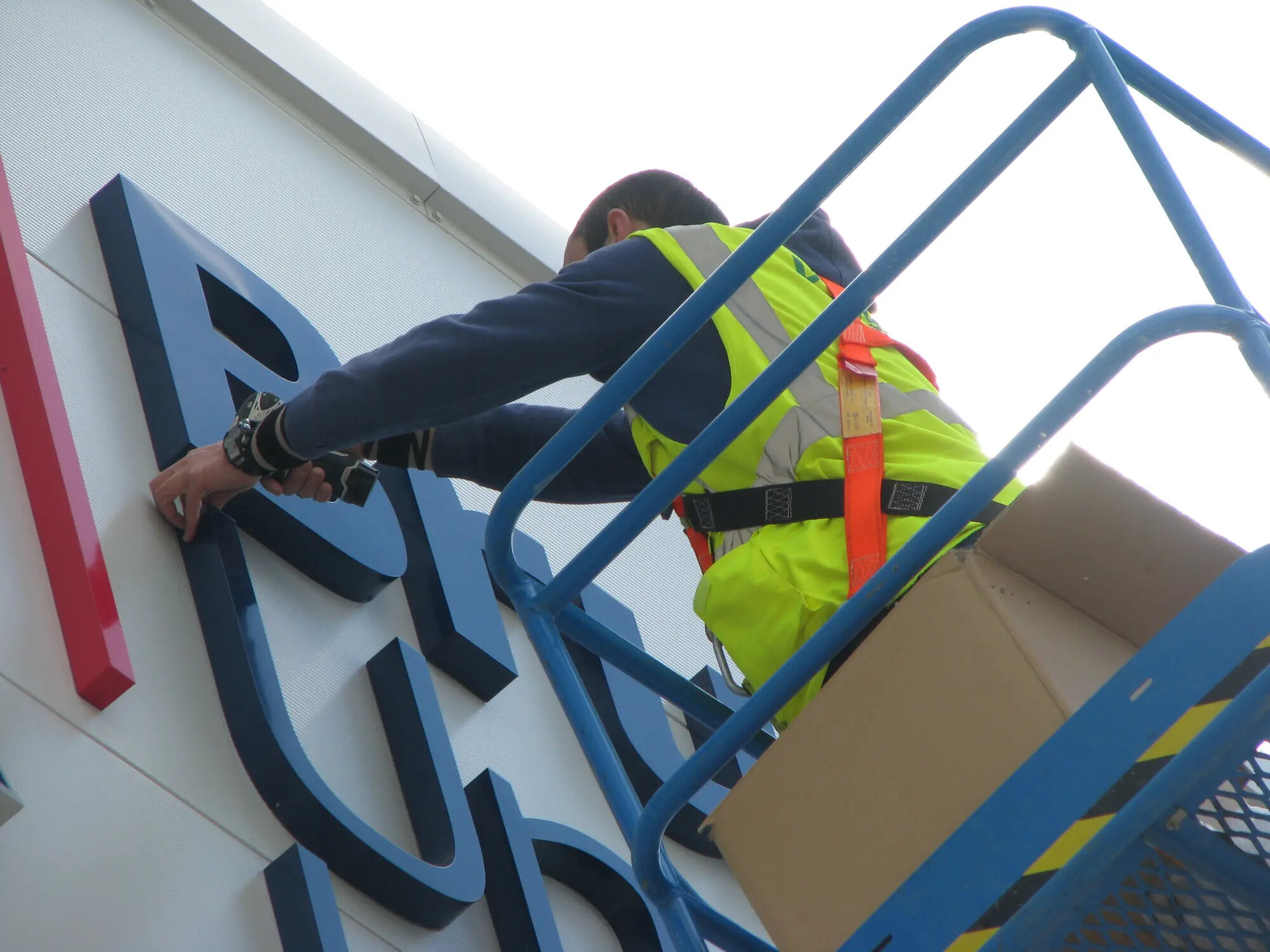Installation team